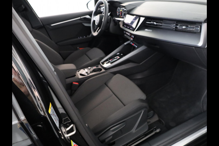 Audi A3 Limousine 35 TFSI Advanced edition 150 pk S-tronic | Verlengde garantie | Navigatie | Parkeersensoren (Park assist) | Achteruitrijcamera | Adaptieve cruise control | LED koplampen |