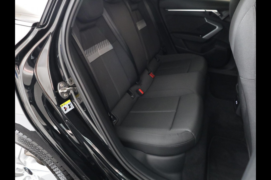 Audi A3 Limousine 35 TFSI Advanced edition 150 pk S-tronic | Verlengde garantie | Navigatie | Parkeersensoren (Park assist) | Achteruitrijcamera | Adaptieve cruise control | LED koplampen |