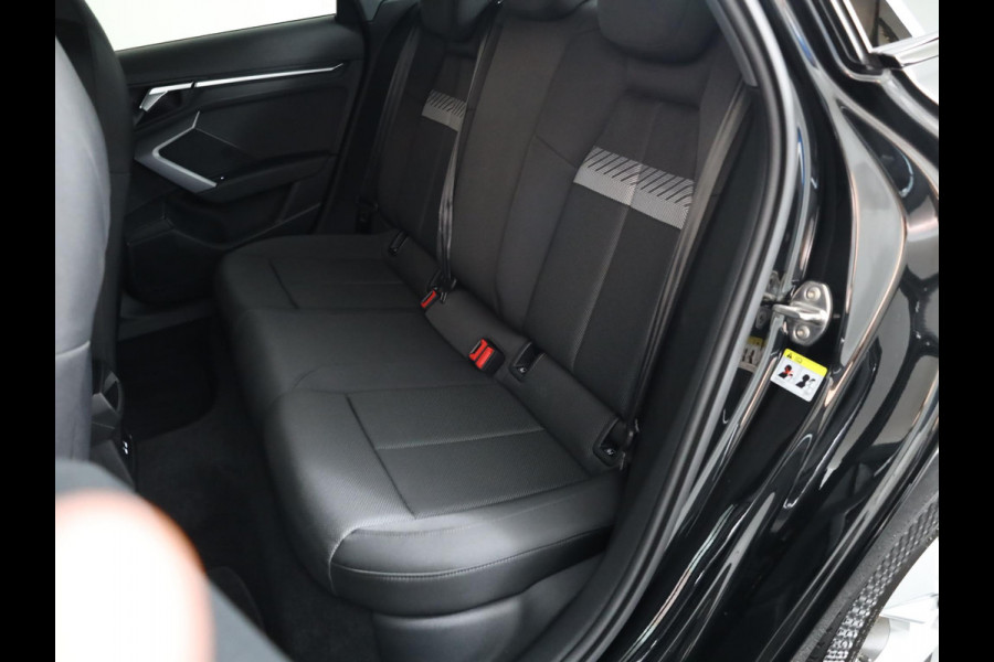 Audi A3 Limousine 35 TFSI Advanced edition 150 pk S-tronic | Verlengde garantie | Navigatie | Parkeersensoren (Park assist) | Achteruitrijcamera | Adaptieve cruise control | LED koplampen |
