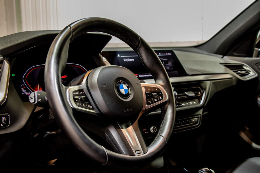 BMW 1-serie 118i|M-sport|NW 18inch|Stoelverarming|Garantie