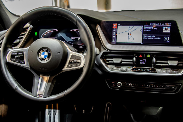 BMW 1-serie 118i|M-sport|NW 18inch|Stoelverarming|Garantie