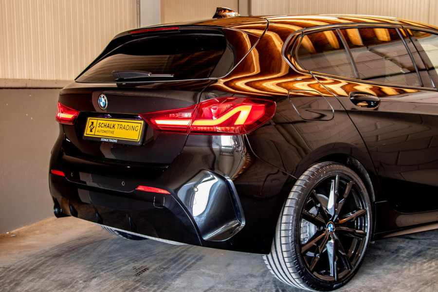 BMW 1-serie 118i|M-sport|NW 18inch|Stoelverarming|Garantie