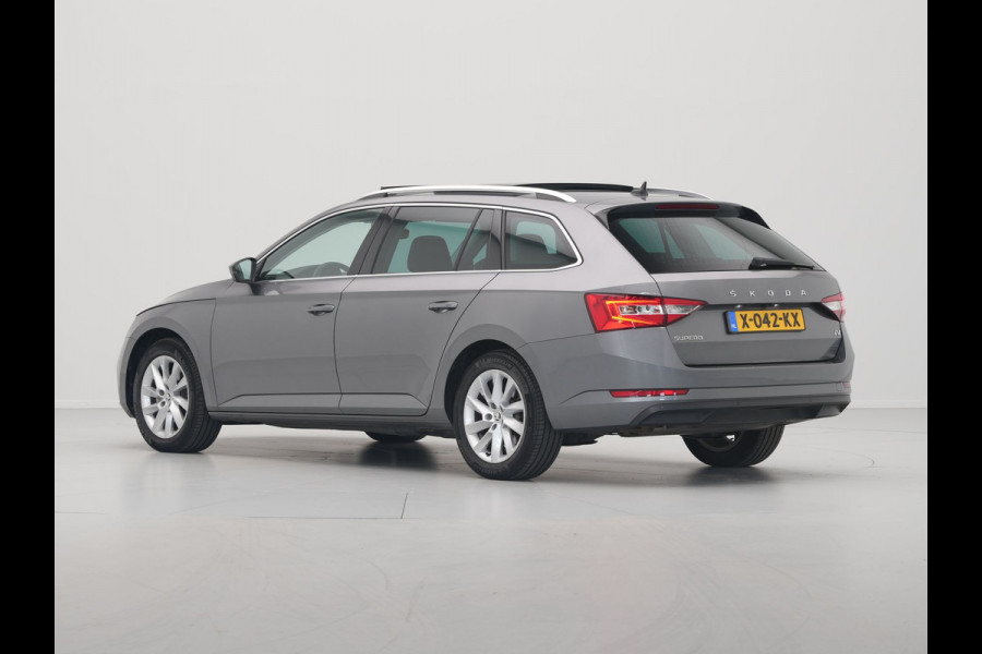 Škoda Superb Combi 1.4 TSI iV 218pk DSG Business Edition Plus Navigatie Wegkl. trekhaak Side assist Stoelverwarming v + a 221