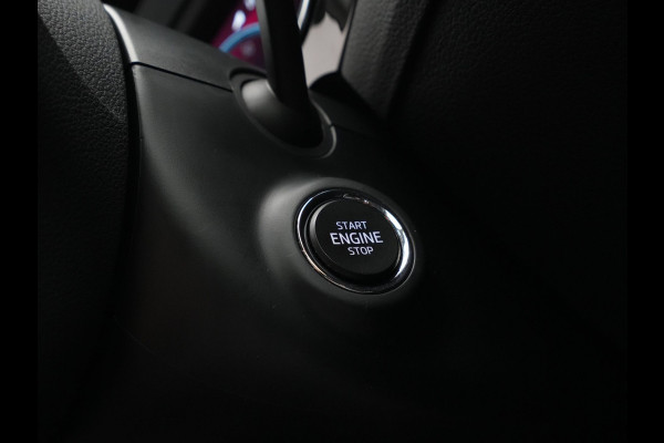 Škoda Superb Combi 1.4 TSI iV 218pk DSG Business Edition Plus Navigatie Wegkl. trekhaak Side assist Stoelverwarming v + a 221