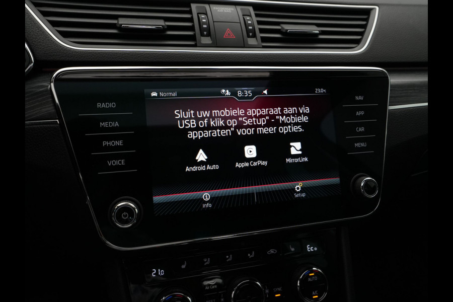 Škoda Superb Combi 1.4 TSI iV 218pk DSG Business Edition Plus Navigatie Wegkl. trekhaak Side assist Stoelverwarming v + a 221