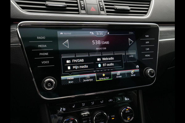 Škoda Superb Combi 1.4 TSI iV 218pk DSG Business Edition Plus Navigatie Wegkl. trekhaak Side assist Stoelverwarming v + a 221