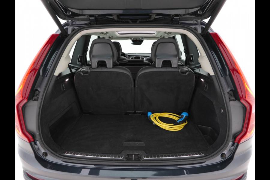 Volvo XC90 2.0 T8 Twin Engine AWD Momentum [ 7-Pers. ] (INCL-BTW) Aut. *PANO | LUXURY-LEATHER | FULL-LED | DIGI-COCKPIT | NAVI-FULLMAP | CARPLAY | ECC | HEATED-COMFORTSEATS | LANE-ASSIST | PDC | ADAPT.CRUISE | TOWBAR | 19"ALU*