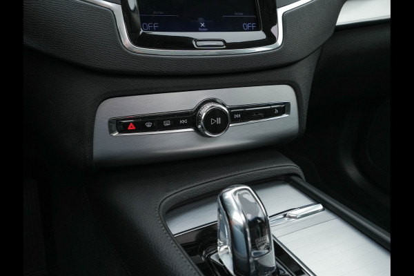 Volvo XC90 2.0 T8 Twin Engine AWD Momentum [ 7-Pers. ] (INCL-BTW) Aut. *PANO | LUXURY-LEATHER | FULL-LED | DIGI-COCKPIT | NAVI-FULLMAP | CARPLAY | ECC | HEATED-COMFORTSEATS | LANE-ASSIST | PDC | ADAPT.CRUISE | TOWBAR | 19"ALU*