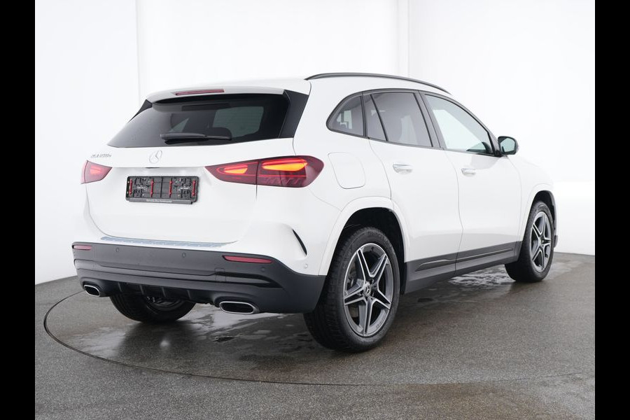 Mercedes-Benz GLA 250 e AMG Face Lift Plug-In Hybride | AMG Line Premium Plus | Night Pakket | 11kW Laden | Stuur en Stoelverwarming | Panorama Schuif-Kanteldak | Inclusief 24 maanden MB Certified garantie voor Europa.