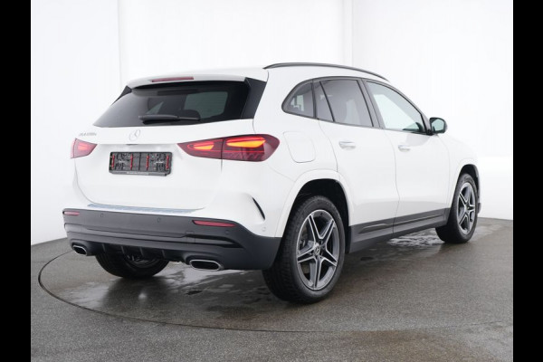 Mercedes-Benz GLA 250 e AMG Face Lift Plug-In Hybride | AMG Line Premium Plus | Night Pakket | 11kW Laden | Stuur en Stoelverwarming | Panorama Schuif-Kanteldak | Inclusief 24 maanden MB Certified garantie voor Europa.