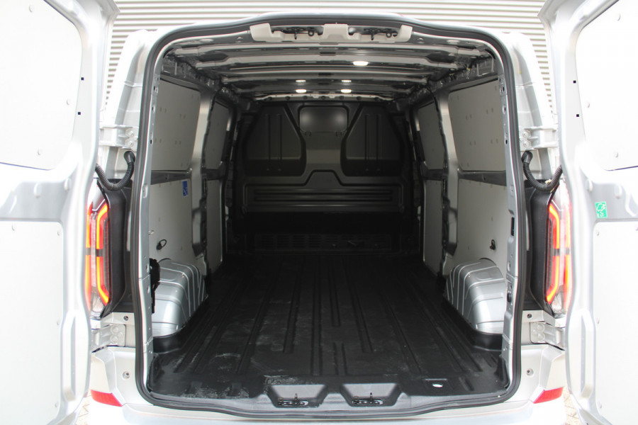 Ford Transit Custom 300 2.0 TDCI L2H1 Sport 170pk - 2x Schuifdeur - 19" LM velgen - ACC - Blind spot - Navi - Camera - Verwarmd stuur - Rijklaar