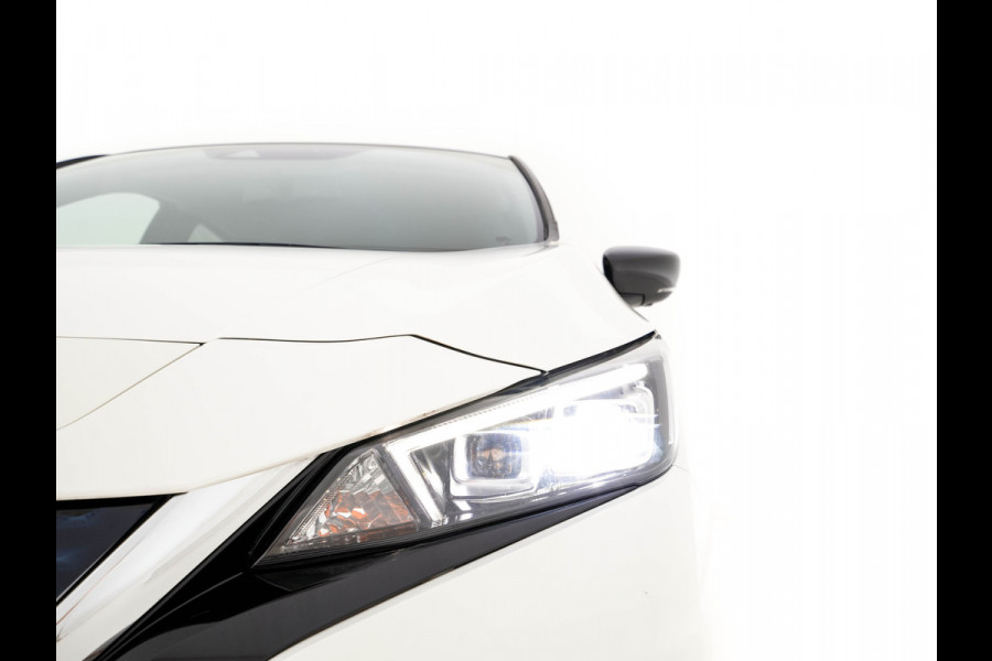Nissan Leaf Tekna 40 kWh (INCL-BTW) Aut. *LUXURY-LEATHER | FULL-LED | BOSE-SURROUND | DIGI-COCKPIT | ADAPTIVE-CRUISE | TOPVIEW | KEYLESS | NAVI-FULLMAP | BLINDSPOT | DAB+ | PDC | HEATED-COMFORTSEATS | PRIVACY-GLASS |