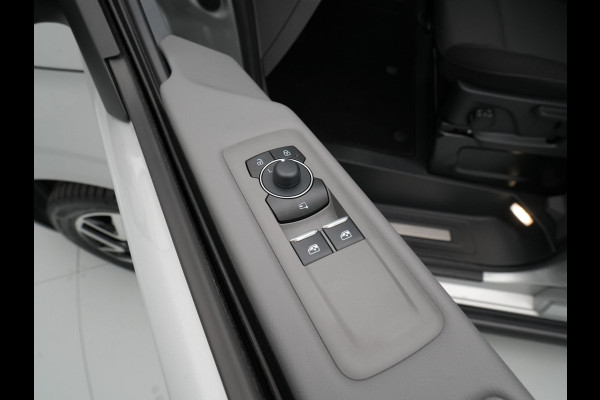 Volkswagen E-Transporter 210kW 286PK L2H1 Style Intro rijdende demo, kilometerstand loopt op