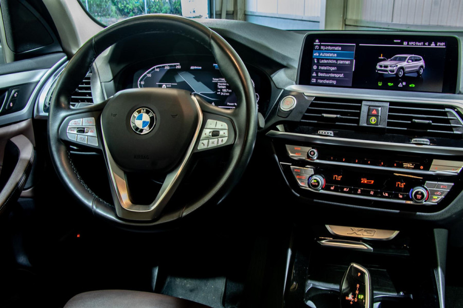 BMW X3 XDrive30e|e-trekhaak|CAM|Ledere|ACC|Digitaal|Dealer