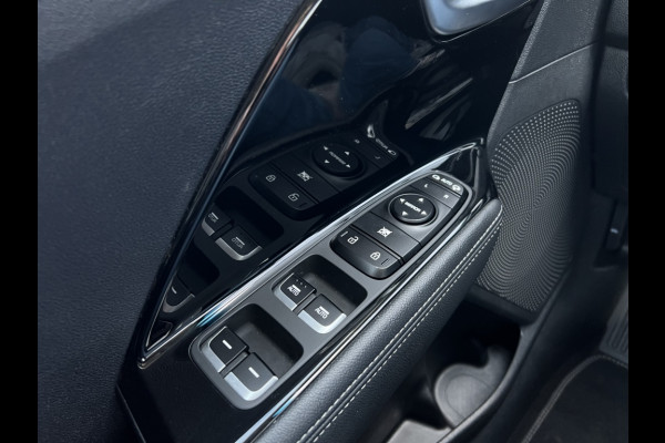 Kia Niro 1.6 GDi H. DEALER ONDERHOUDEN! LEDEREN BEKLEDING! CARPLAY! NAVI!