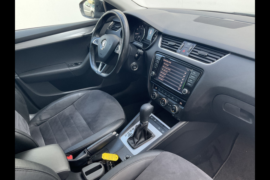 Škoda Octavia Combi 1.4 TSI Style Xenon Aut Trekhaak Canton Stoelverw Carplay Voll.Onderhouden!