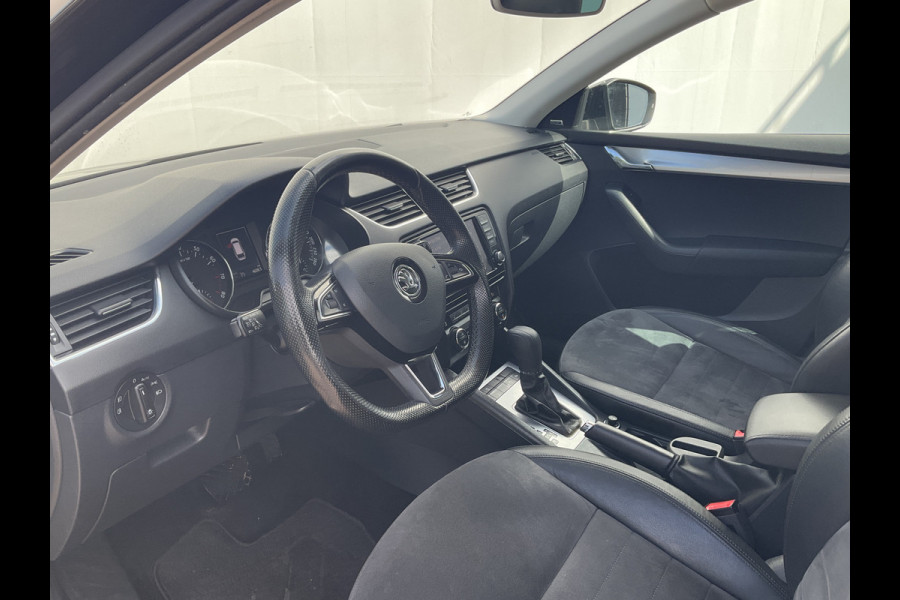 Škoda Octavia Combi 1.4 TSI Style Xenon Aut Trekhaak Canton Stoelverw Carplay Voll.Onderhouden!