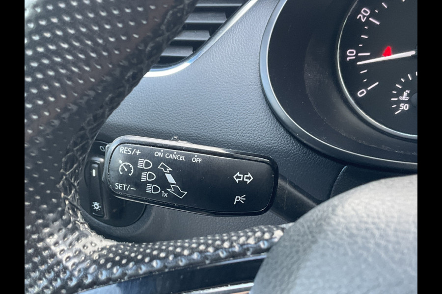 Škoda Octavia Combi 1.4 TSI Style Xenon Aut Trekhaak Canton Stoelverw Carplay Voll.Onderhouden!