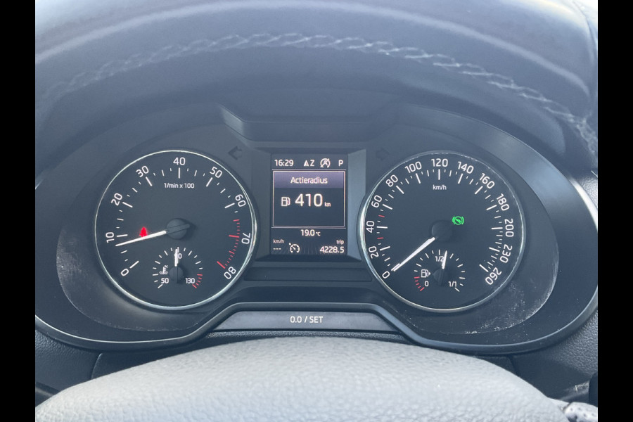 Škoda Octavia Combi 1.4 TSI Style Xenon Aut Trekhaak Canton Stoelverw Carplay Voll.Onderhouden!