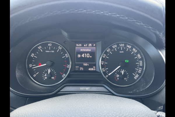 Škoda Octavia Combi 1.4 TSI Style Xenon Aut Trekhaak Canton Stoelverw Carplay Voll.Onderhouden!