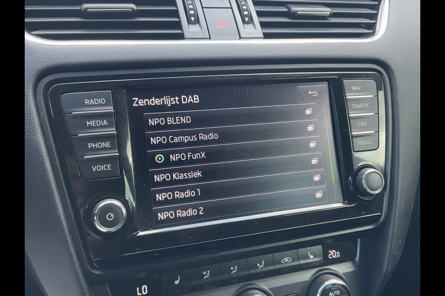 Škoda Octavia Combi 1.4 TSI Style Xenon Aut Trekhaak Canton Stoelverw Carplay Voll.Onderhouden!