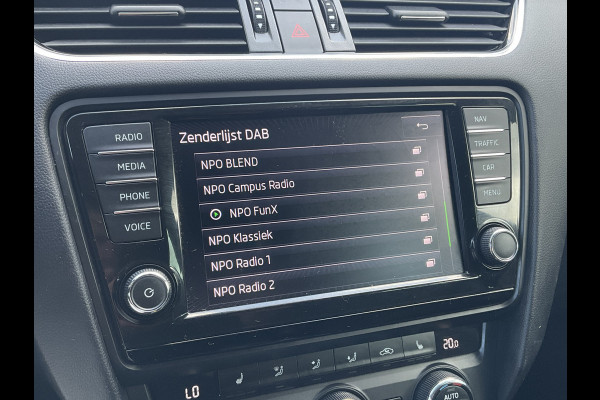 Škoda Octavia Combi 1.4 TSI Style Xenon Aut Trekhaak Canton Stoelverw Carplay Voll.Onderhouden!