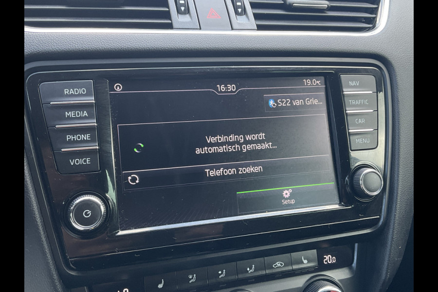 Škoda Octavia Combi 1.4 TSI Style Xenon Aut Trekhaak Canton Stoelverw Carplay Voll.Onderhouden!