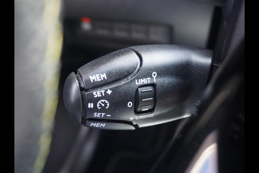 Peugeot e-2008 EV GT 50 kWh Panoramadak