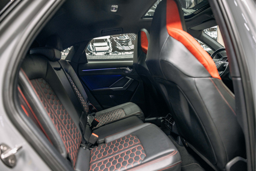 Audi RSQ3 Sportback TFSI RS | Sport Design Pakket | B&O Soundsystem | Rode Stiksels |