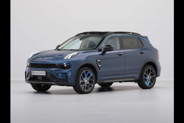Lynk & Co 01 1.5 Panorama 360 Camera Stoelverwarming Side Assist 213