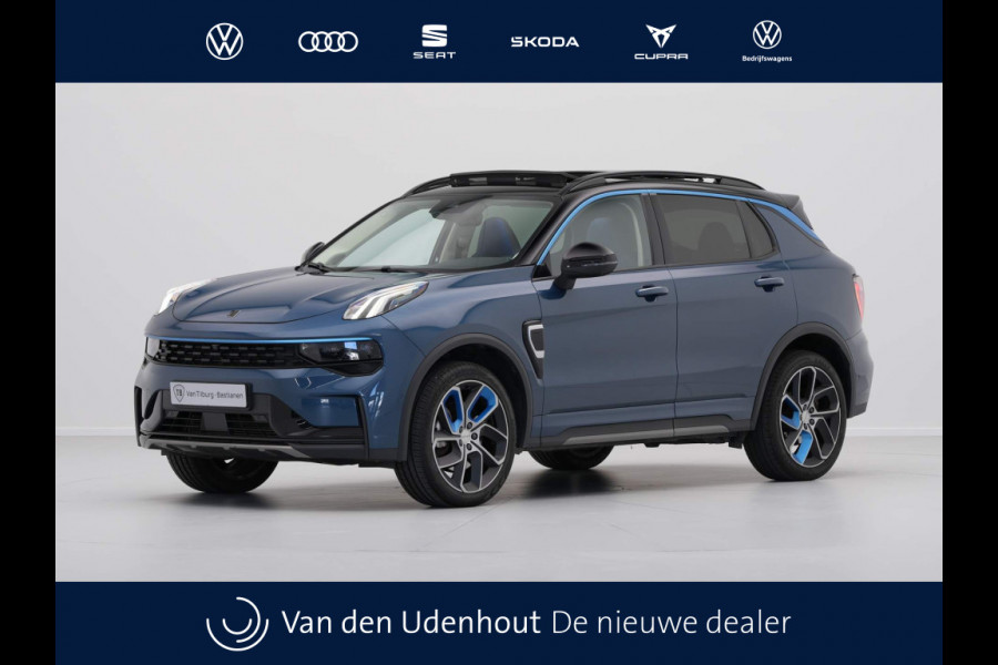 Lynk & Co 01 1.5 Panorama 360 Camera Stoelverwarming Side Assist 213
