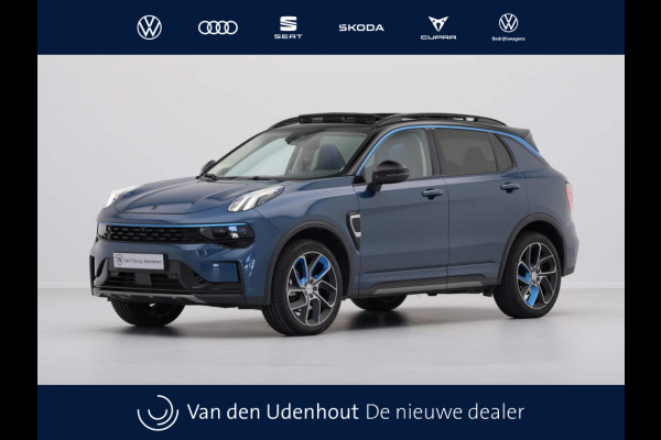 Lynk & Co 01 1.5 Panorama 360 Camera Stoelverwarming Side Assist 213