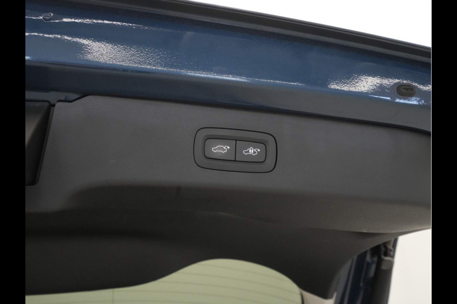 Lynk & Co 01 1.5 Panorama 360 Camera Stoelverwarming Side Assist 213