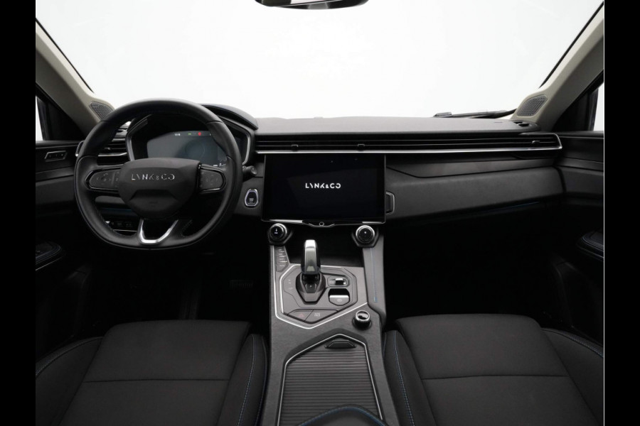 Lynk & Co 01 1.5 Panorama 360 Camera Stoelverwarming Side Assist 213