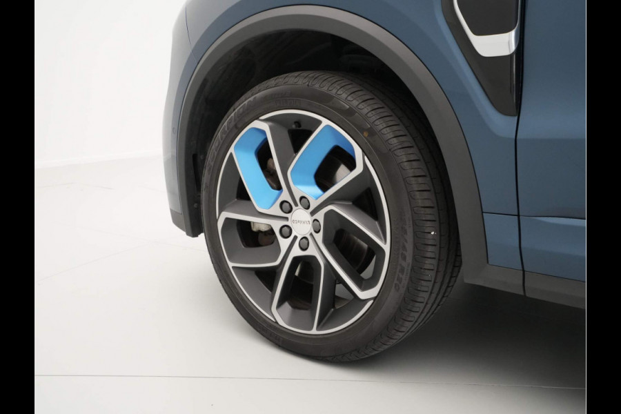Lynk & Co 01 1.5 Panorama 360 Camera Stoelverwarming Side Assist 213