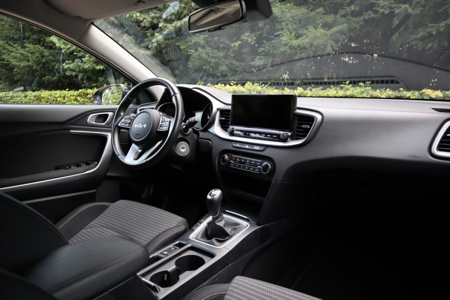 Kia Ceed Sportswagon 1.5 T-GDi DynamicLine | Trekhaak | Camera | Carplay | Navi |