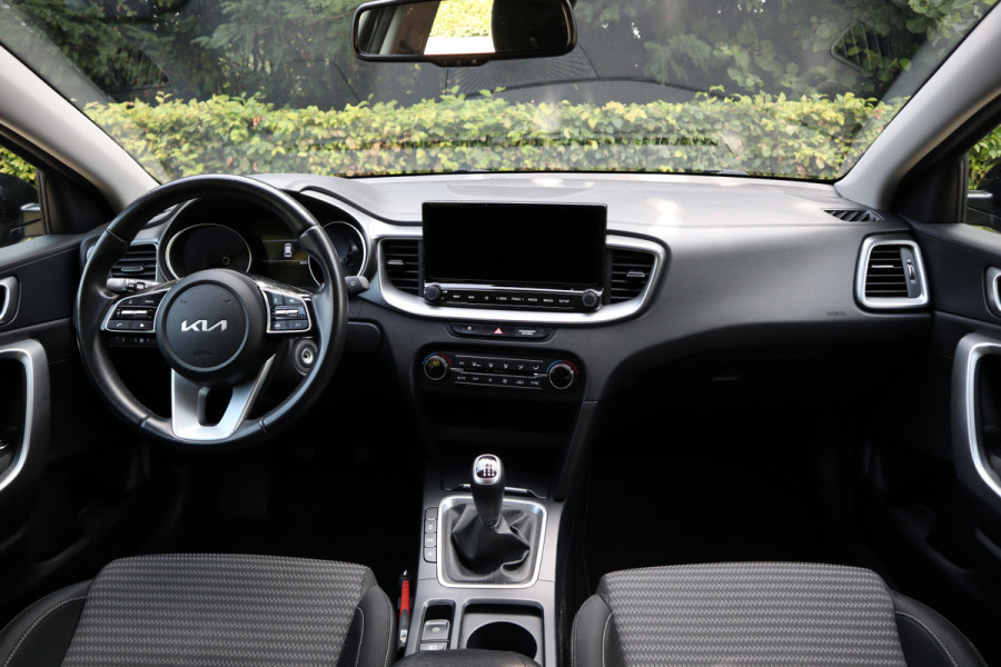 Kia Ceed Sportswagon 1.5 T-GDi DynamicLine | Trekhaak | Camera | Carplay | Navi |