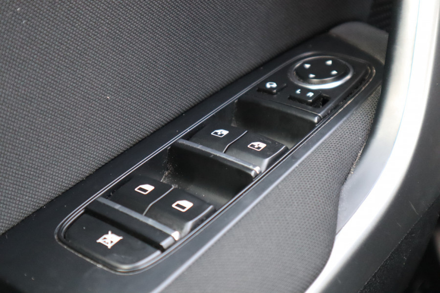Kia Ceed Sportswagon 1.5 T-GDi DynamicLine | Trekhaak | Camera | Carplay | Navi |