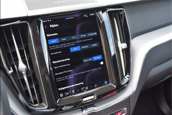 Volvo XC60 2.0 T6 Plug-in Hybrid AWD 253 Pk R-Design H/K Pano Memory Navi Leder 21 Inch