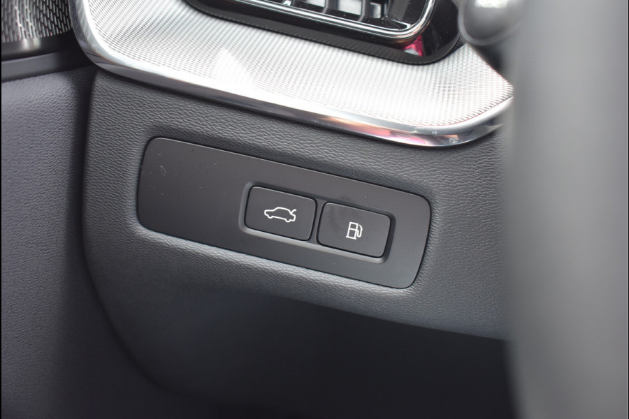 Volvo XC60 2.0 T6 Plug-in Hybrid AWD 253 Pk R-Design H/K Pano Memory Navi Leder 21 Inch