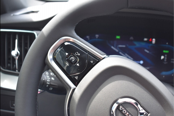 Volvo XC60 2.0 T6 Plug-in Hybrid AWD 253 Pk R-Design H/K Pano Memory Navi Leder 21 Inch