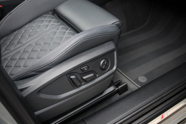 Audi Q5 50 TFSI e Quattro Competition S Edition S-Line 299pk Automaat! 1e|DLR|Panoramadak|Virtual Cockpit|Kuipstoelen|OLED|360|B&O