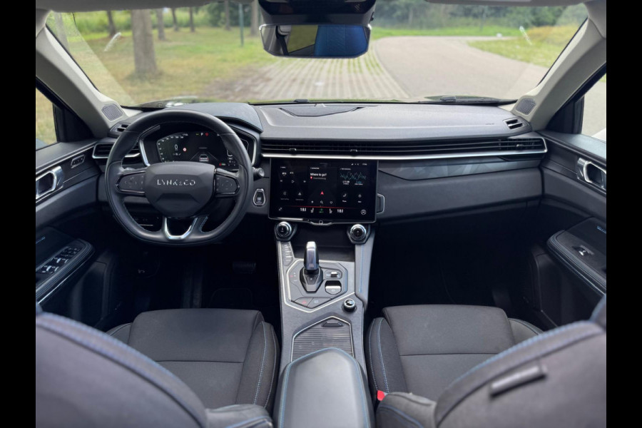 Lynk & Co 01 1.5 plug in hybride AUTOMAAT 262 pk,schuifdak, perfecte staat, Nederlandse auto met nationale auto pas