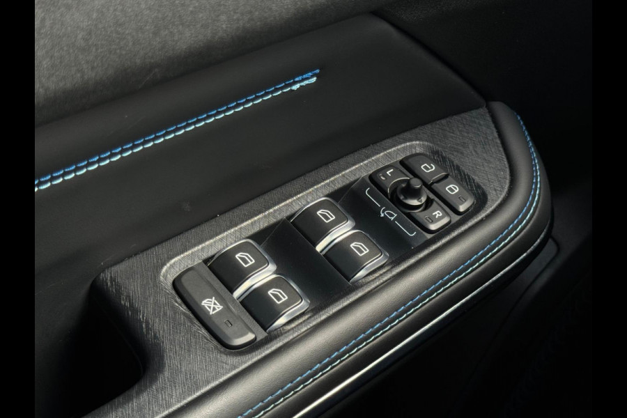 Lynk & Co 01 1.5 plug in hybride AUTOMAAT 262 pk,schuifdak, perfecte staat, Nederlandse auto met nationale auto pas
