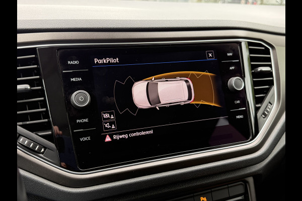 Volkswagen T-Roc BWJ 2019 | 1.0 TSI 116PK Style | PANO | CLIMA | NAVI | 17'' LMV | LED | PRIVACY GLASS