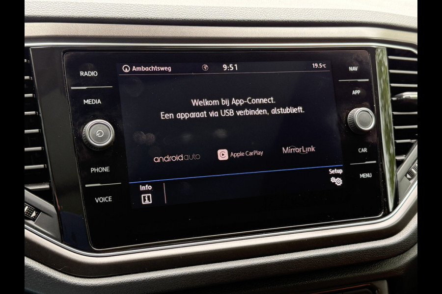 Volkswagen T-Roc BWJ 2019 | 1.0 TSI 116PK Style | PANO | CLIMA | NAVI | 17'' LMV | LED | PRIVACY GLASS