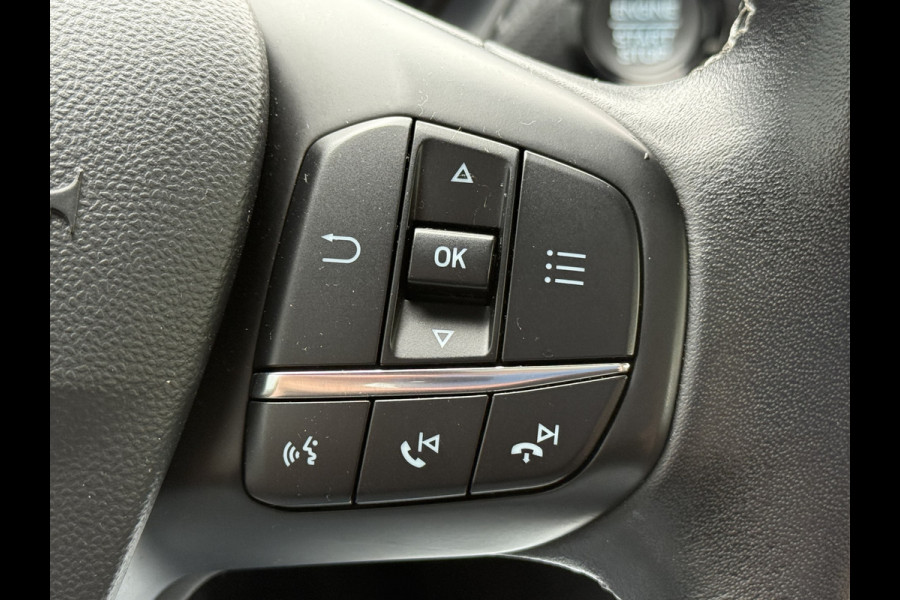 Ford Fiesta BWJ 2018 | 1.0T 100PK Active First Ed | PANO | CLIMA | NAVI | SPORTSTOELEN | CRUISE | TREKHAAK | PDC |