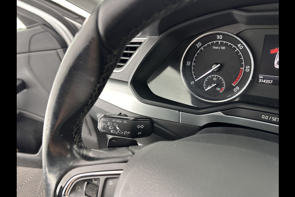 Škoda Superb Combi 1.6 TDI Clever Edition (INCL-BTW) Aut. *PANO | BI-XENON | MEMORY-PACK | NAVI-FULLMAP | HEATED-COMFORTSEATS | ECC | PRIVACY-GLASS | PARKPILOT | SHIFT-PADDLES | AMUNDSEN-AUDIO | CRUISE | TOWBAR | 17''ALU*