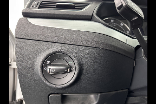 Škoda Superb Combi 1.6 TDI Clever Edition (INCL-BTW) Aut. *PANO | BI-XENON | MEMORY-PACK | NAVI-FULLMAP | HEATED-COMFORTSEATS | ECC | PRIVACY-GLASS | PARKPILOT | SHIFT-PADDLES | AMUNDSEN-AUDIO | CRUISE | TOWBAR | 17''ALU*