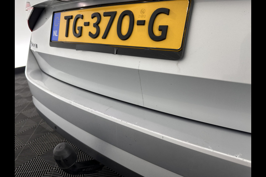 Škoda Superb Combi 1.6 TDI Clever Edition (INCL-BTW) Aut. *PANO | BI-XENON | MEMORY-PACK | NAVI-FULLMAP | HEATED-COMFORTSEATS | ECC | PRIVACY-GLASS | PARKPILOT | SHIFT-PADDLES | AMUNDSEN-AUDIO | CRUISE | TOWBAR | 17''ALU*